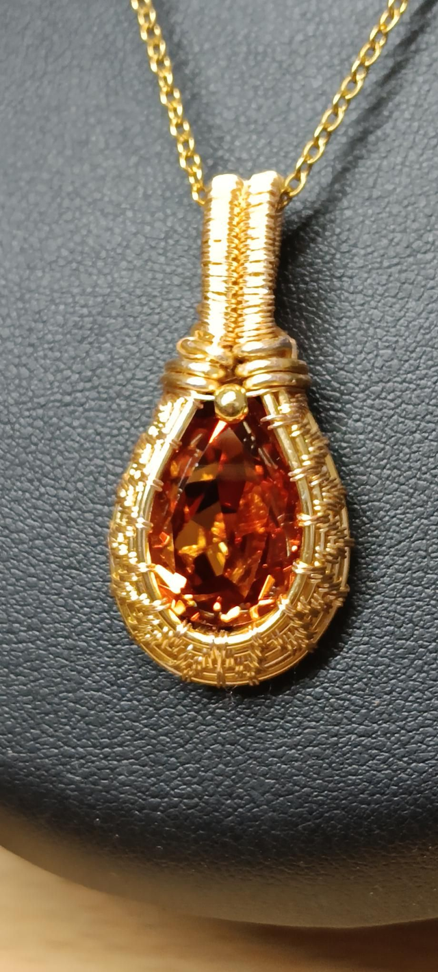 Pendentif cuivre doré et cristal Swarovski 