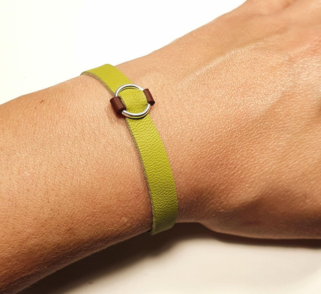  Bracelet en cuir avec vert anis et marron