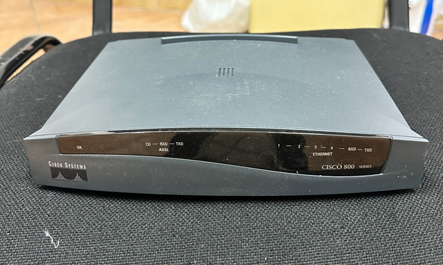Cisco 800 serie Ethernet Router Servizi Integrati