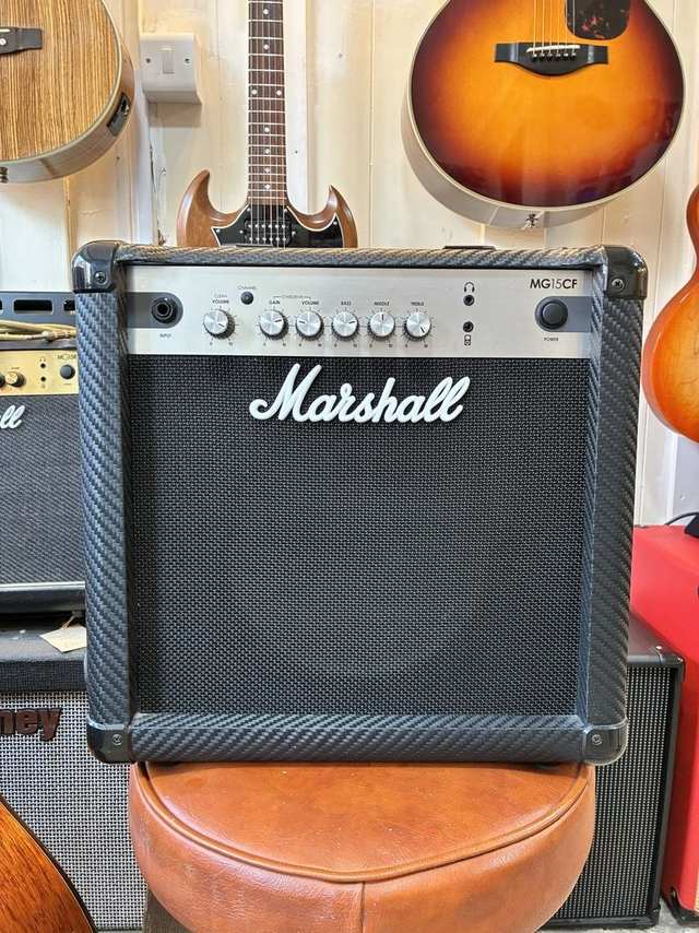 Marshall MG15 (Silver Finish)