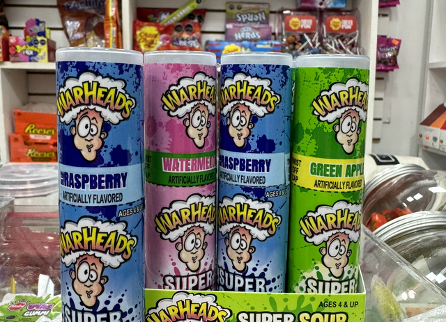 Spray candy Warheads 