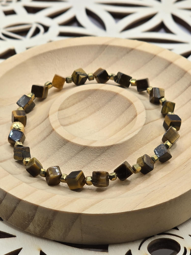 Bracelet Œil de tigre carré 0,6 cm 