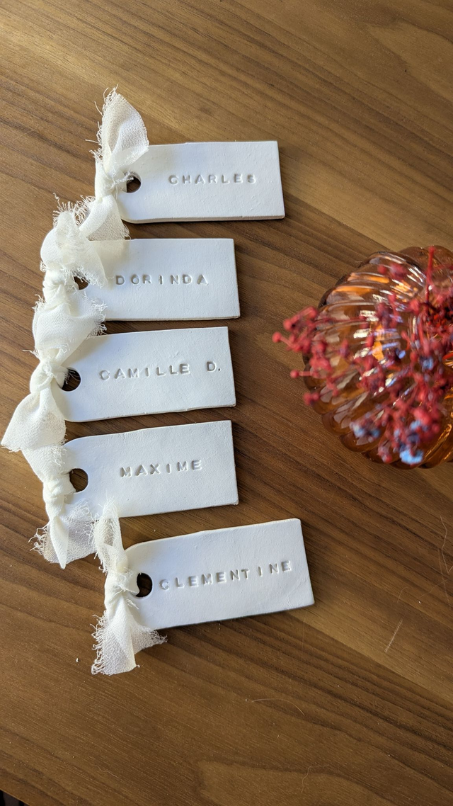 Marque-places rectangulaires argile & ruban