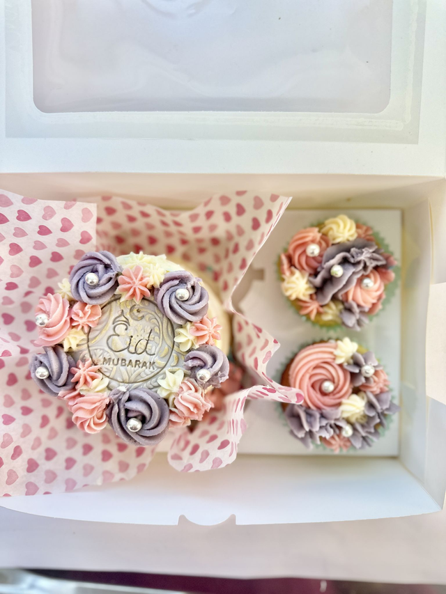 Eid Mubarak Bento Cake &amp; Cupcakes
