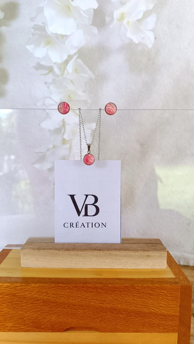 Parure collier et puces marbré rose