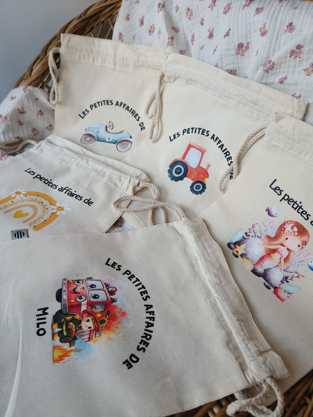 Sac tissu avec fermeture cordon