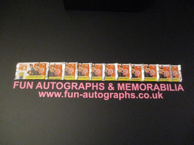 Despicable ME3 (Topps) Original Single Trading Card Packet