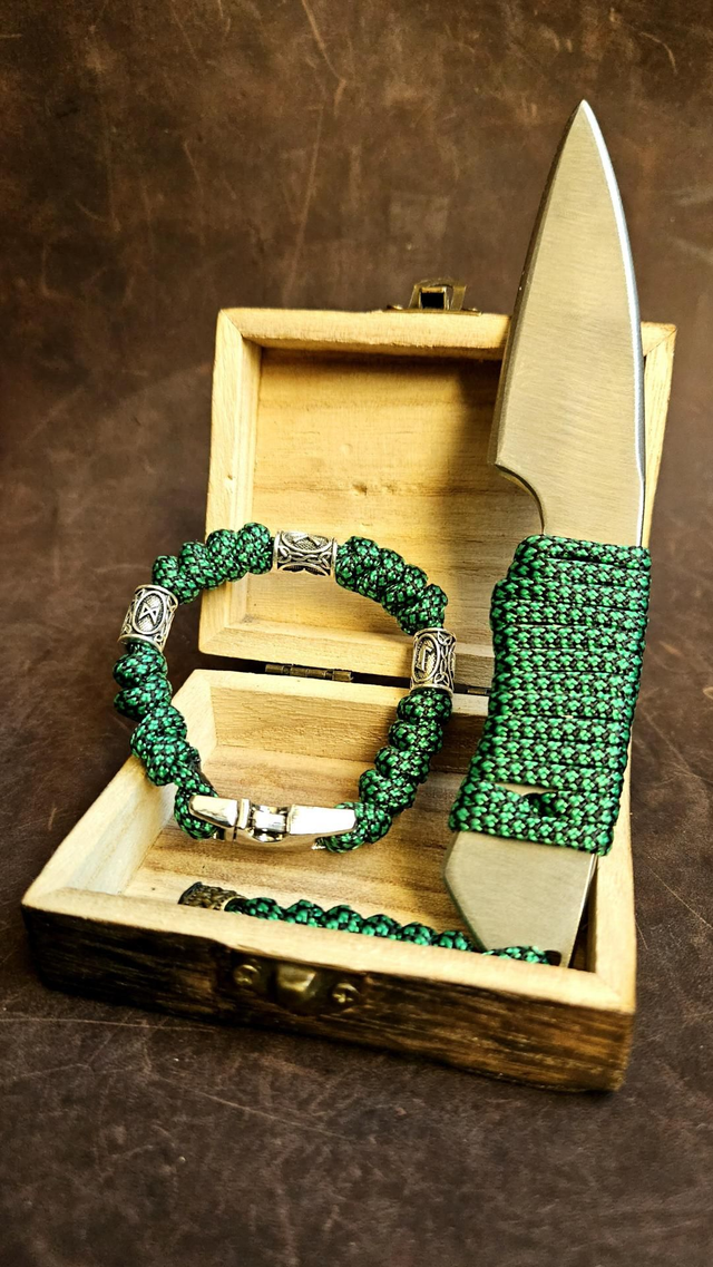 Coffret cut cut + bracelet runique vert 🟢