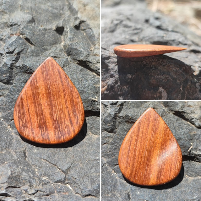 Médiator en Bois d'Eucalyptus 