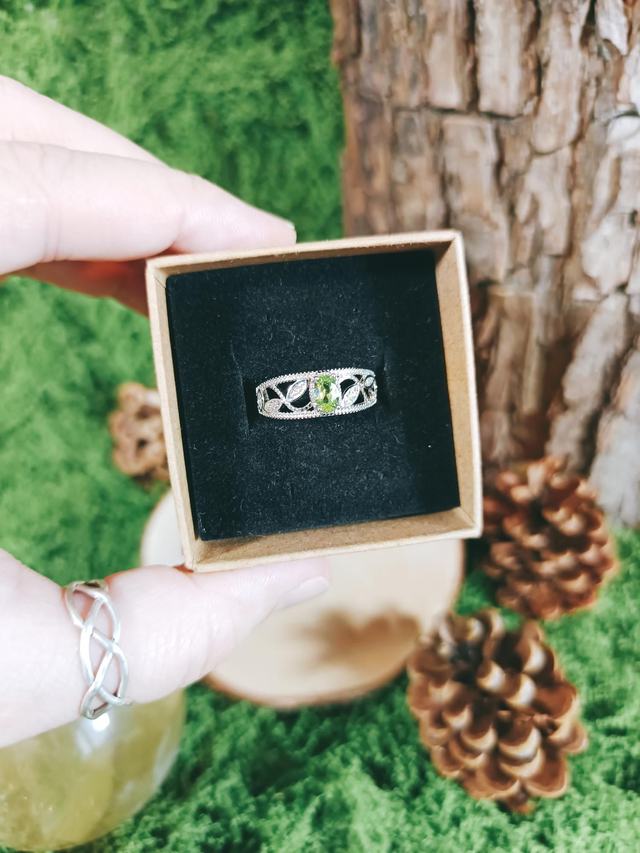 BAGUE - PÉRIDOT (imparfaite)