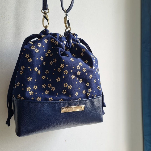Baluchon "Sakura" & simili cuir bleu marine