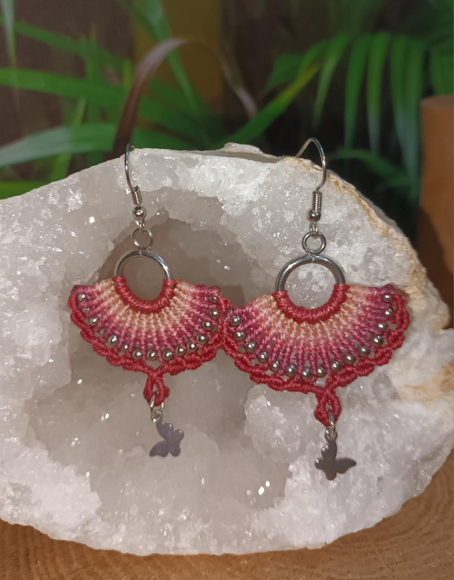 Boucles d'oreilles en micro-macramé