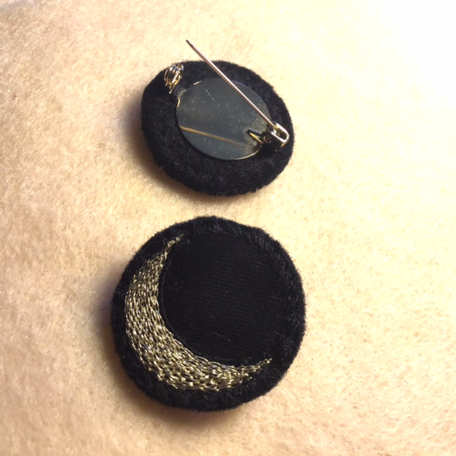 Broche lune 