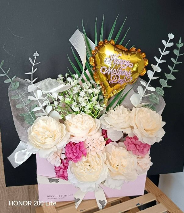 Floral Presentation 5