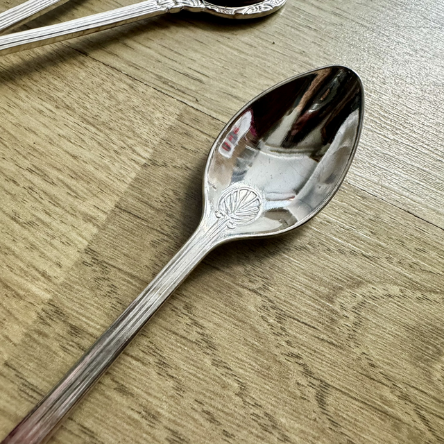 Cuillère Porcelaine vintage