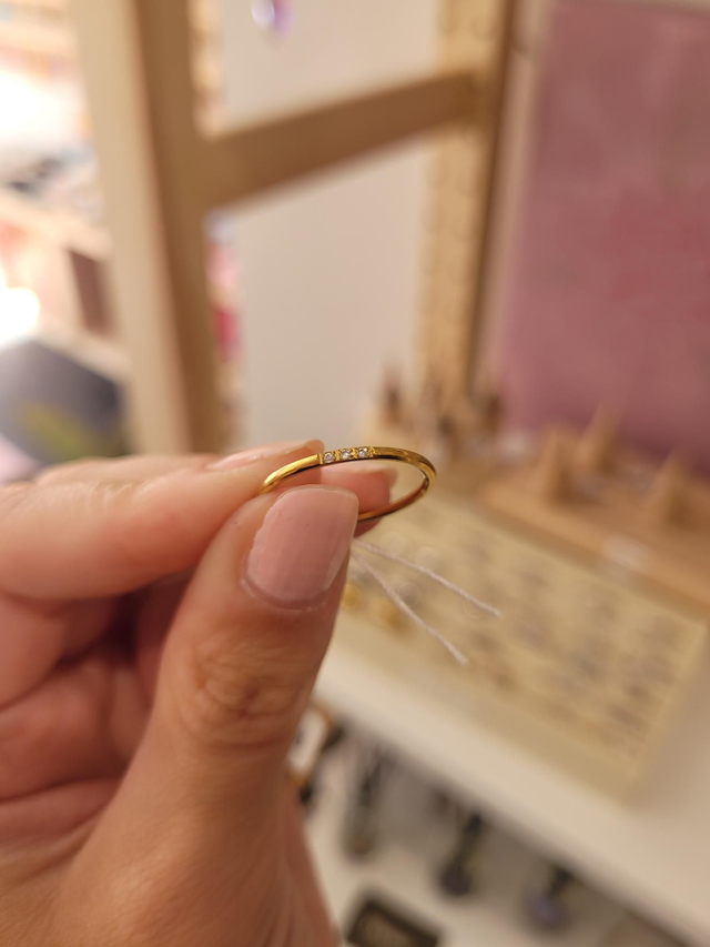 Gold stainless steel 3 stone cubic zirconia dainty band ring - Size J - SL-077