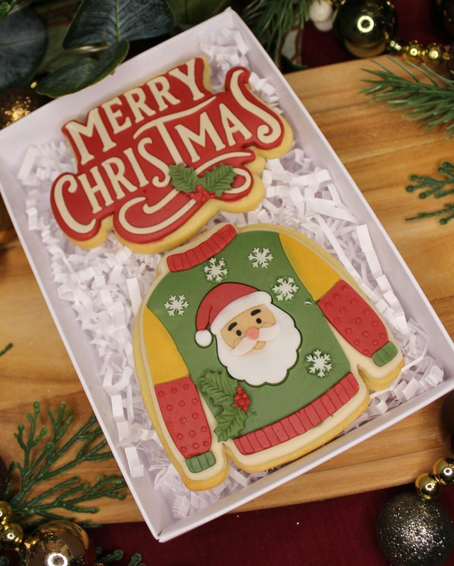 Christmas Jumper Duo Luxury Biscuits Gift