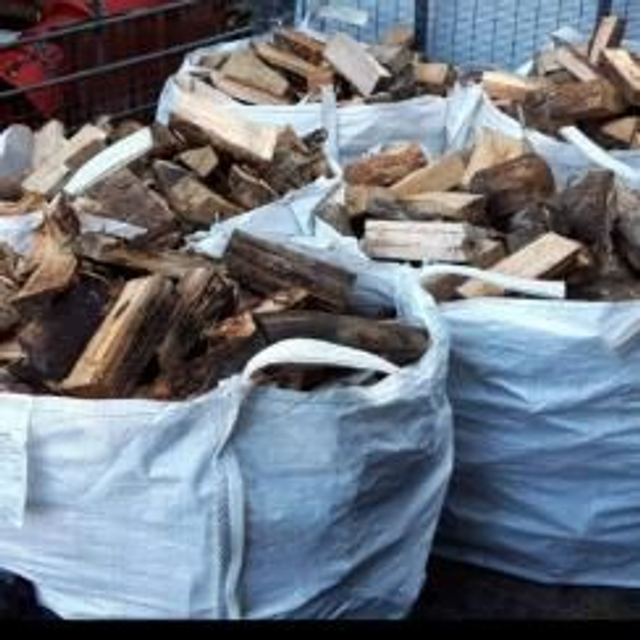 Bulk bag seasoned logs