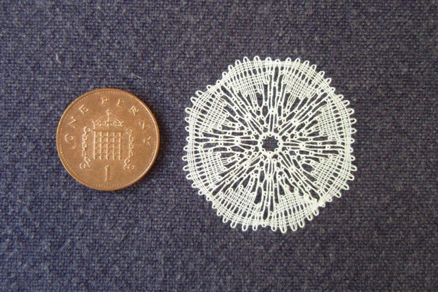 Handmade Lace Mat (Design C2)