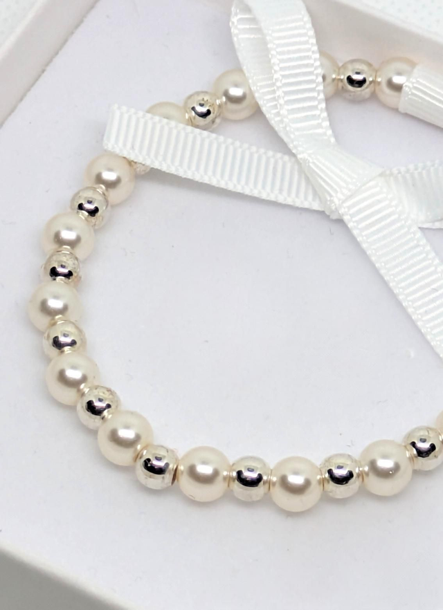 Pearl Stretch Bracelet 