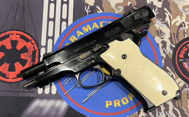 USCM S&amp;W M39 Grips (Pair)