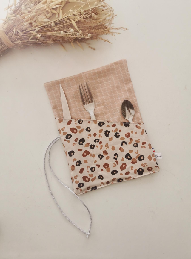 Étui couverts léopard rose