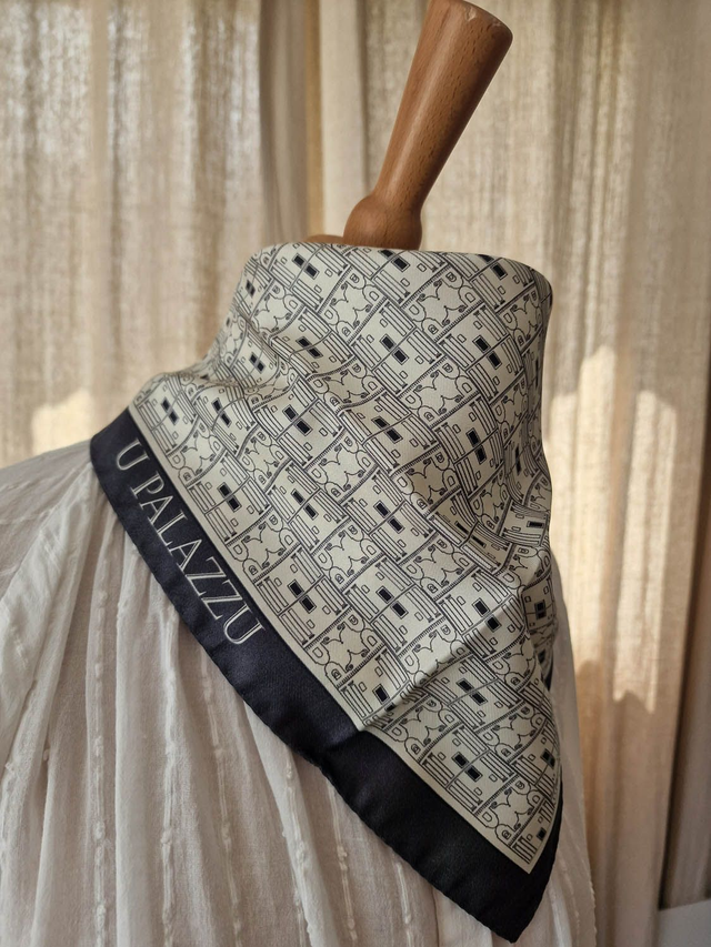 CARRÉ PIGNA BEIGE 44 