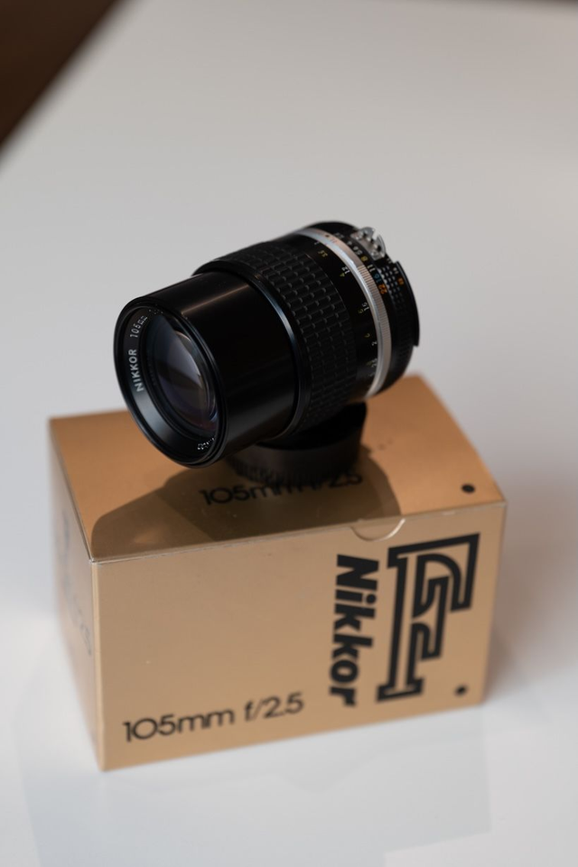 Nikkor 105mm f2.5