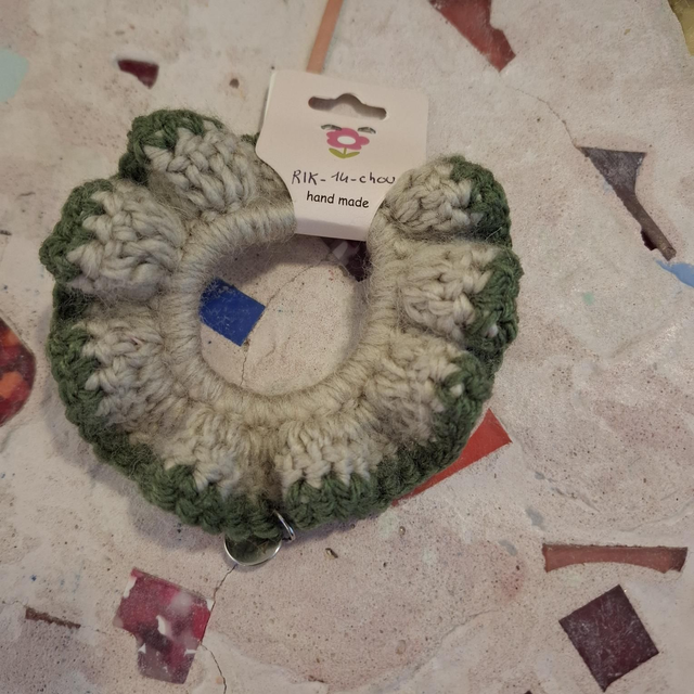 Rik-14 chouchou gris kaki