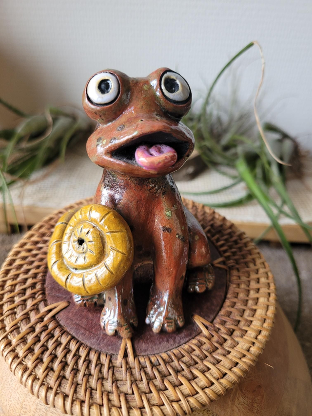 Le Caméléouille – Figurine Artisanale en Céramique (Hybride Grenouille &amp; Caméléon - Pièce Unique