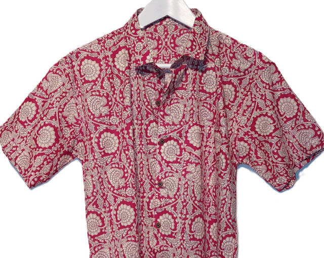 Chemise d'été homme manches courtes, coton léger, motif floral ivoire sur rouge