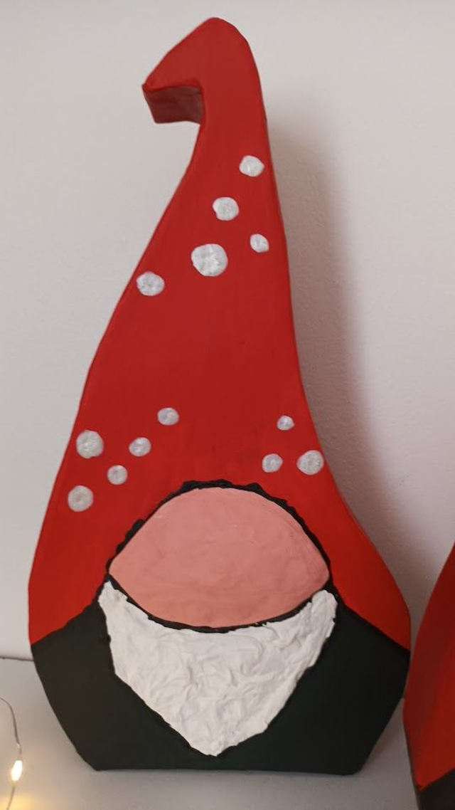 TROIS GNOMES DE NOEL, vert bouteille, décoration fait main en papier mâché