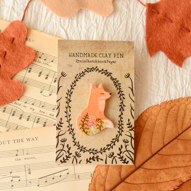 Familiar Collection &quot;A Fox&quot; clay pin