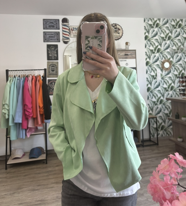 Veste courte en daim vert 