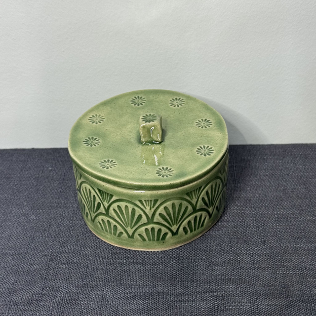 Short Lidded Vessel Jade