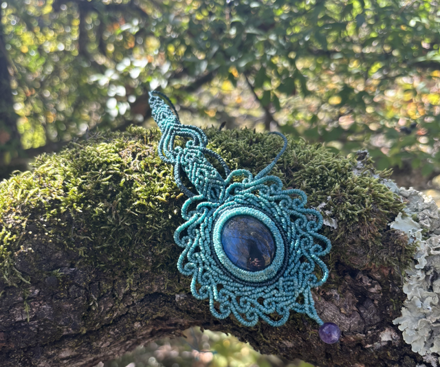 Collier asymétrique