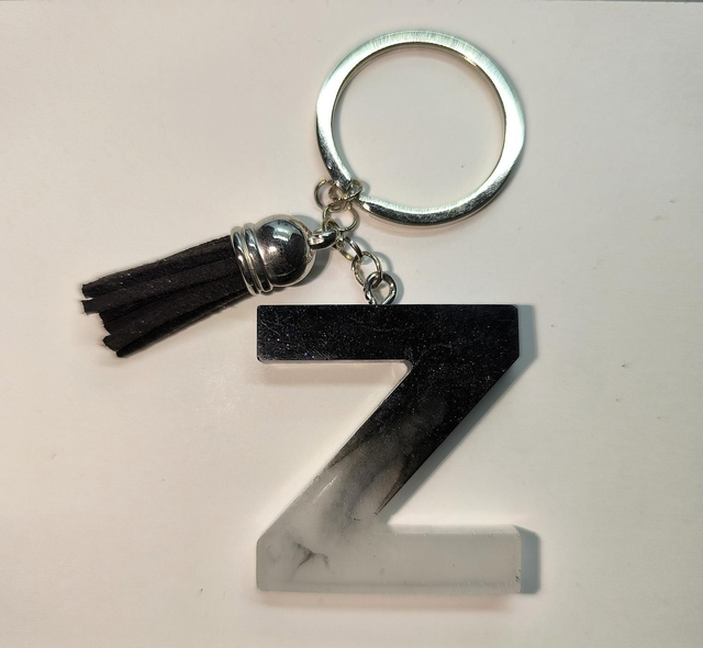 Porte clés initiale "Z" noir et blanc 