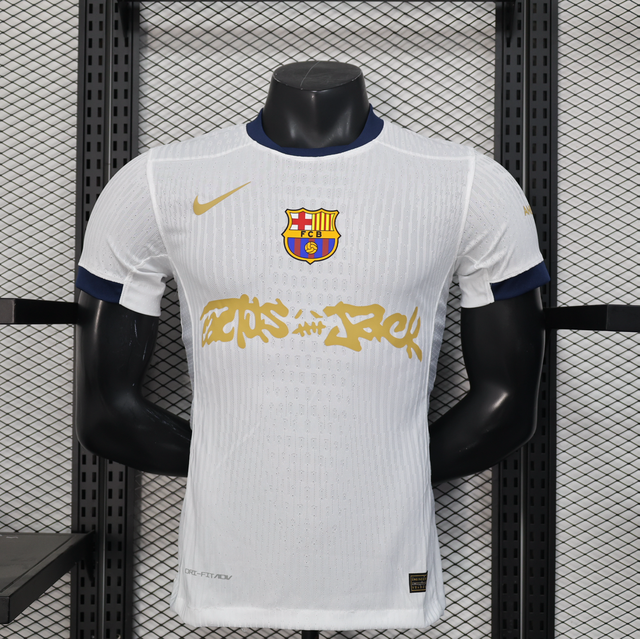Camiseta Barcelona Especial TRAVIS SCOTT (Blanca) 2025