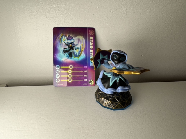 Star Strike - Magic - Lightcore - Skylanders - Swap Force