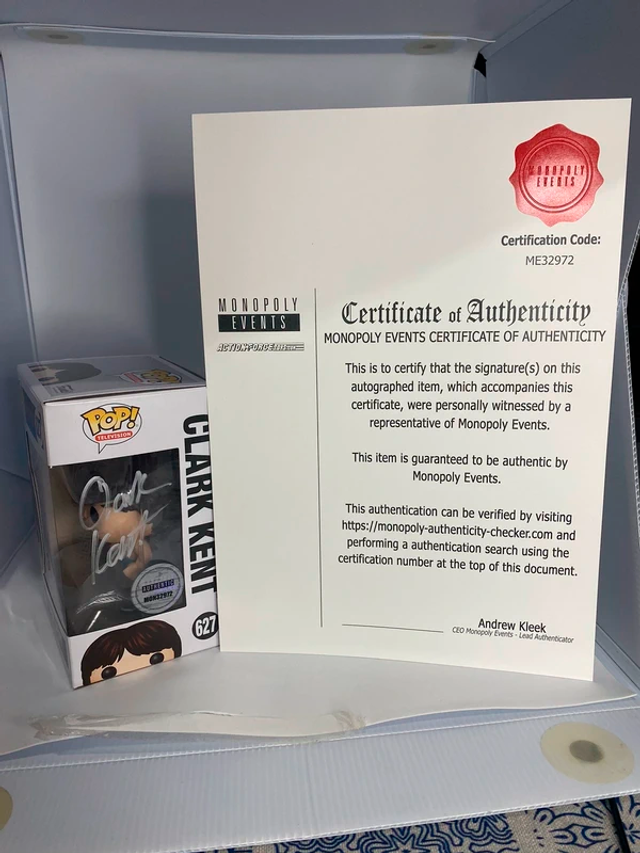 Funko Clark Kent #627 - Smallville firmado por Tom Welling Certificate COA