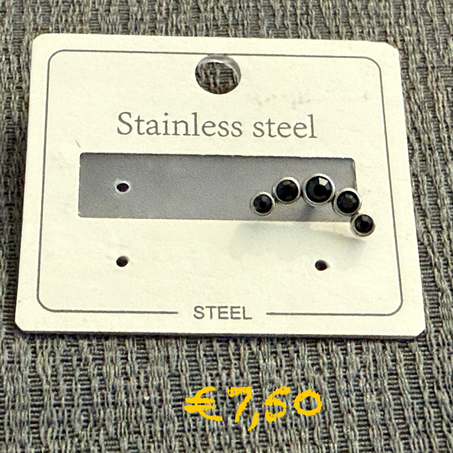 Piercing zilver zwart