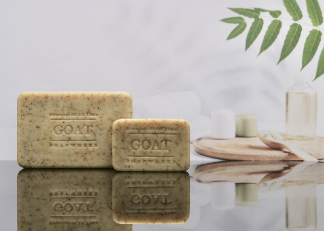 Just Milk with Raspberry seed exfoliant