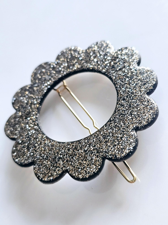BARRETTE FLEUR marron foncé à paillettes
