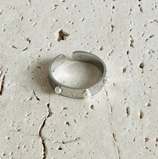 Ring parel/bloemetjes zilver 