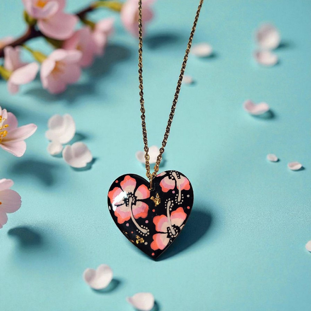 Collier dessiné Flora acier inoxydable pêche rosé