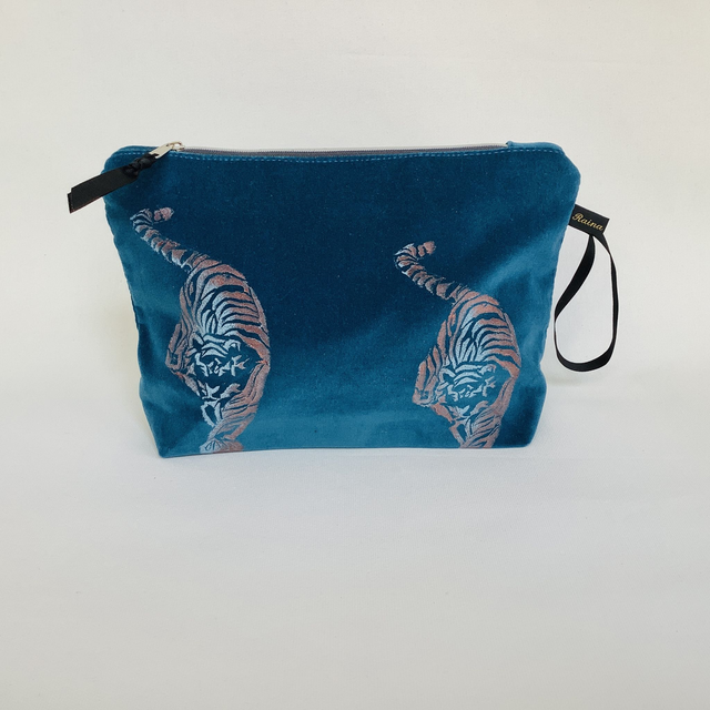 Teal Tiger velvet Wash Bag