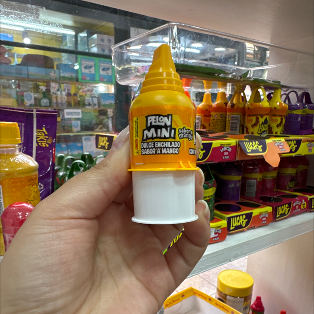 Pelón pelo rico mini mango 