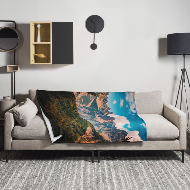 Coperta in Pile con Stampa delle Dolomiti: Calore e Natura