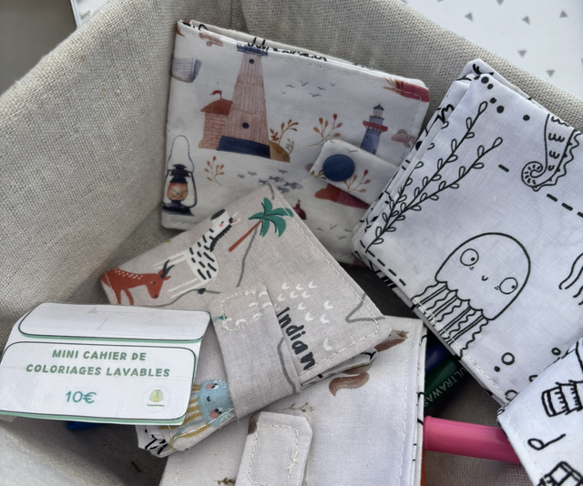 Mini cahier de coloriages lavable 