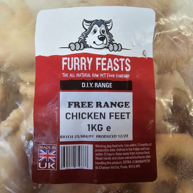 Free Range Chicken Feet 1kg